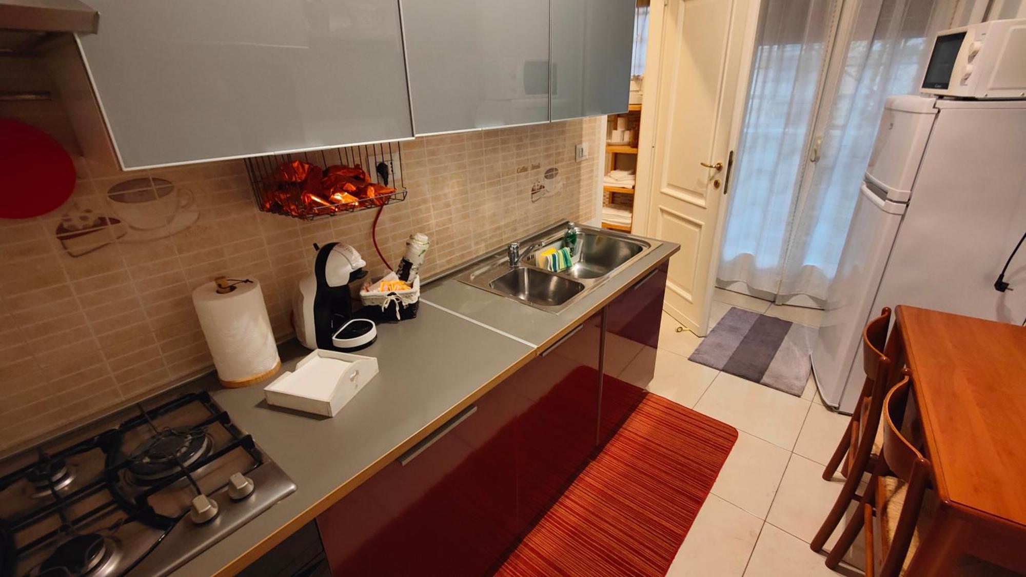 Sergio Tourist Rental Close Tiburtina Station Rome Buitenkant foto