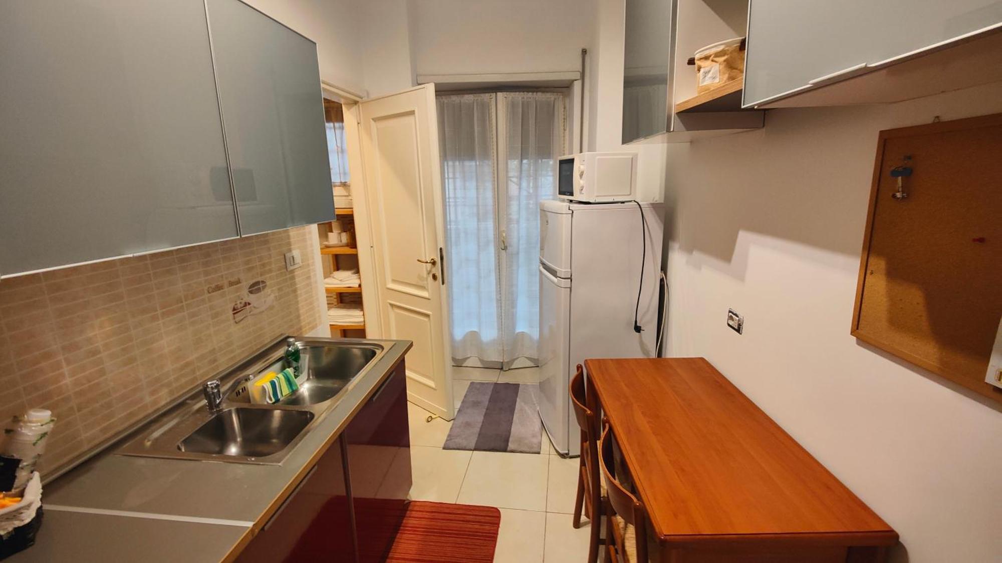 Sergio Tourist Rental Close Tiburtina Station Rome Buitenkant foto